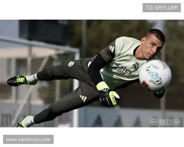 皇马门将卢宁因腰伤退出乌克兰国家队 缺席世预赛